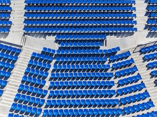 Reforma del Estadio OAKA con asientos de Daplast
