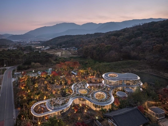 Un nuevo café en Corea del Sur inspirado en un paseo por la naturaleza
