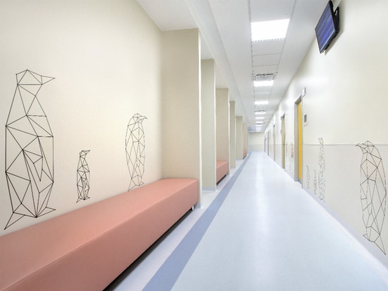 MOBILIARIO PARA LUGARES DE TRABAJO - Roma, Italia