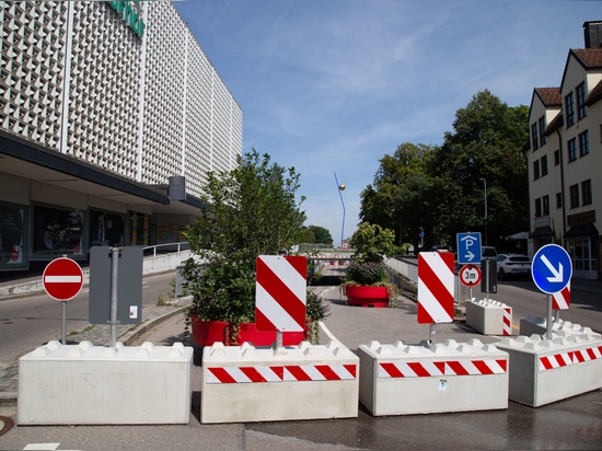 Diseño urbano por colores: Kempten utiliza jardineras para dar forma al espacio público