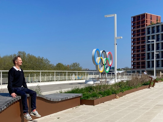 Podio sólido Surf Isles - Louafi Bouguera Puente Olímpico, París