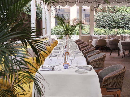 Kedry Prime de KE crea un nuevo espacio común sombreado para Hyatt Centric Murano Venice en Murano