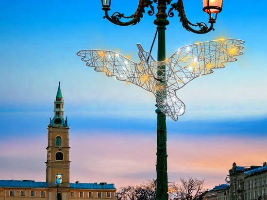 Ciudades de verano en flor y luz: Una nueva era de iluminación urbana