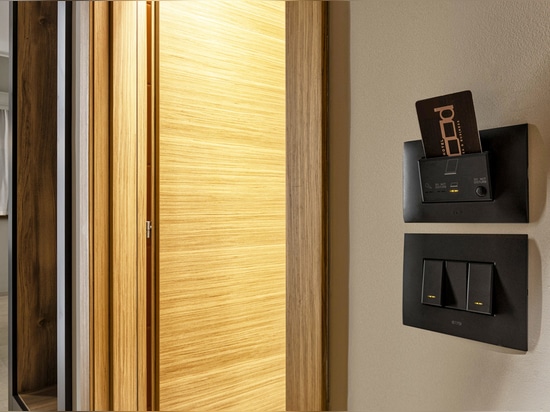 Soluciones AVE para una hospitalidad elegante y con estilo en el Hotel Mood de Pescara