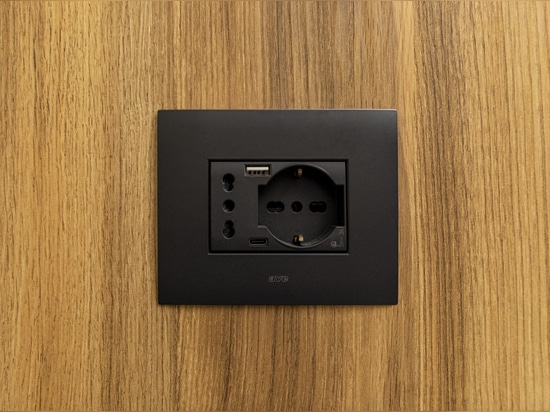 Soluciones AVE para una hospitalidad elegante y con estilo en el Hotel Mood de Pescara