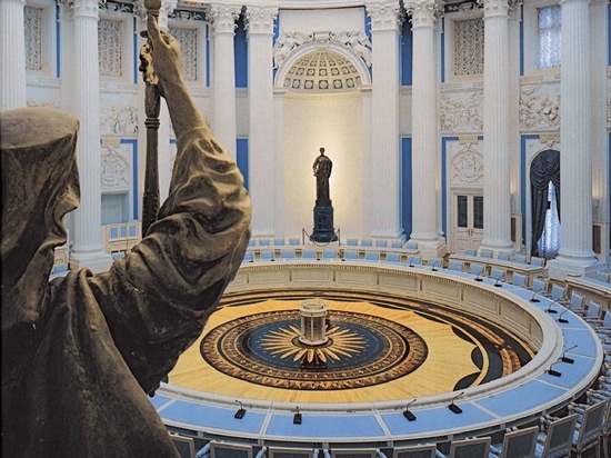 La restauración del suelo del Kremlin