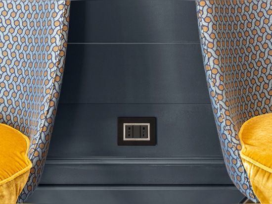 El Hotel Nemi de Milán tiene un elegante sistema eléctrico con soluciones AVE