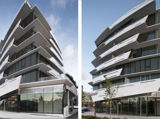 ¿El sistema innovador del sol-shading remata Vancouver? edificio del sur arrebatador del aterrizaje de la cala de s