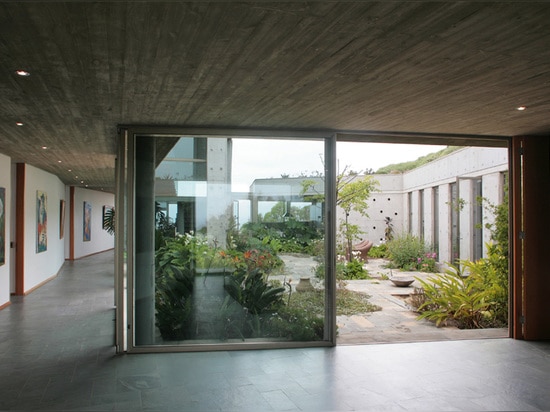 RESIDENCIA EN PAPUDO POR RAIMUNDO ANGUITA