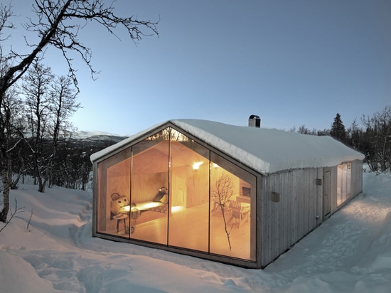 ¿REIULF RAMSTAD ARKITEKTER? CABINA DE FORMA DE V DE S